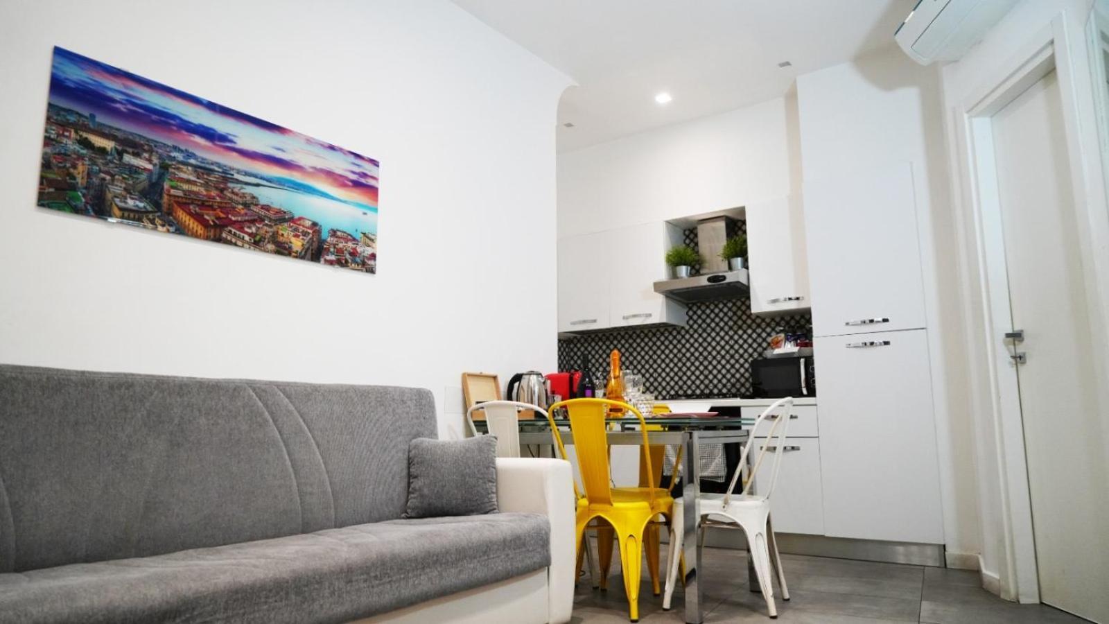 Scugnizzo Apartment ナポリ エクステリア 写真