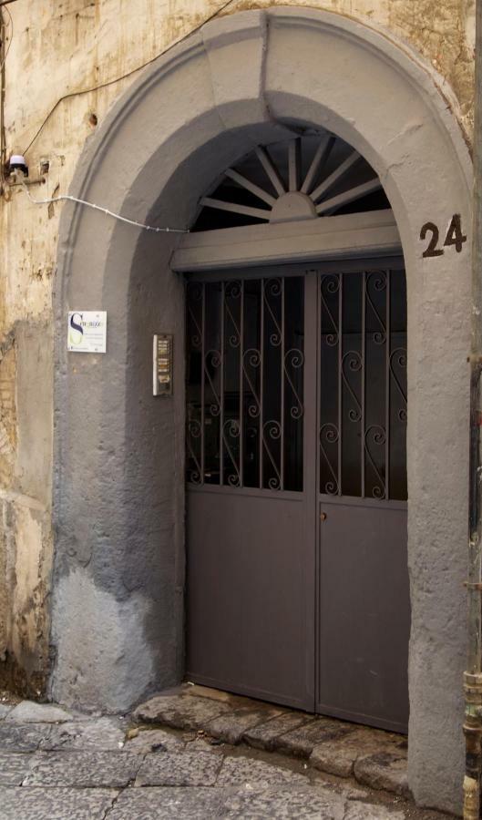 Scugnizzo Apartment ナポリ エクステリア 写真